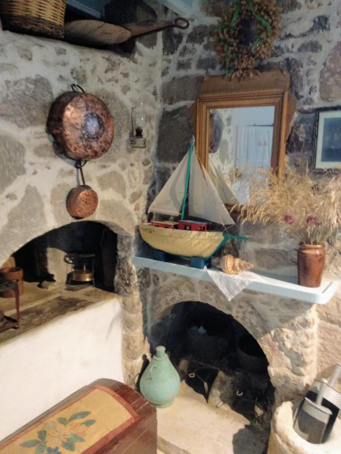 Old Traditional House Mandraki  Экстерьер фото